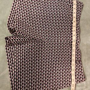 WHBM | 5 Inch Black Purple Geometric Stretch Shorts | 14
